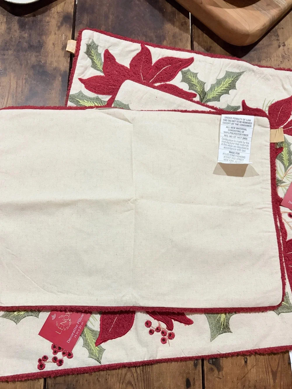 Lenox Vintage Pionsettia Pillow Covers Lot of 4 New With Tags Covers Only
